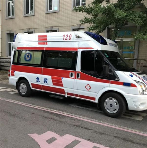 万秀选择我们的救护车出租,开启安心转院之旅